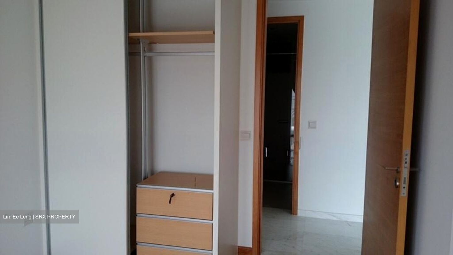 Centro Residences (D20), Condominium #519278871